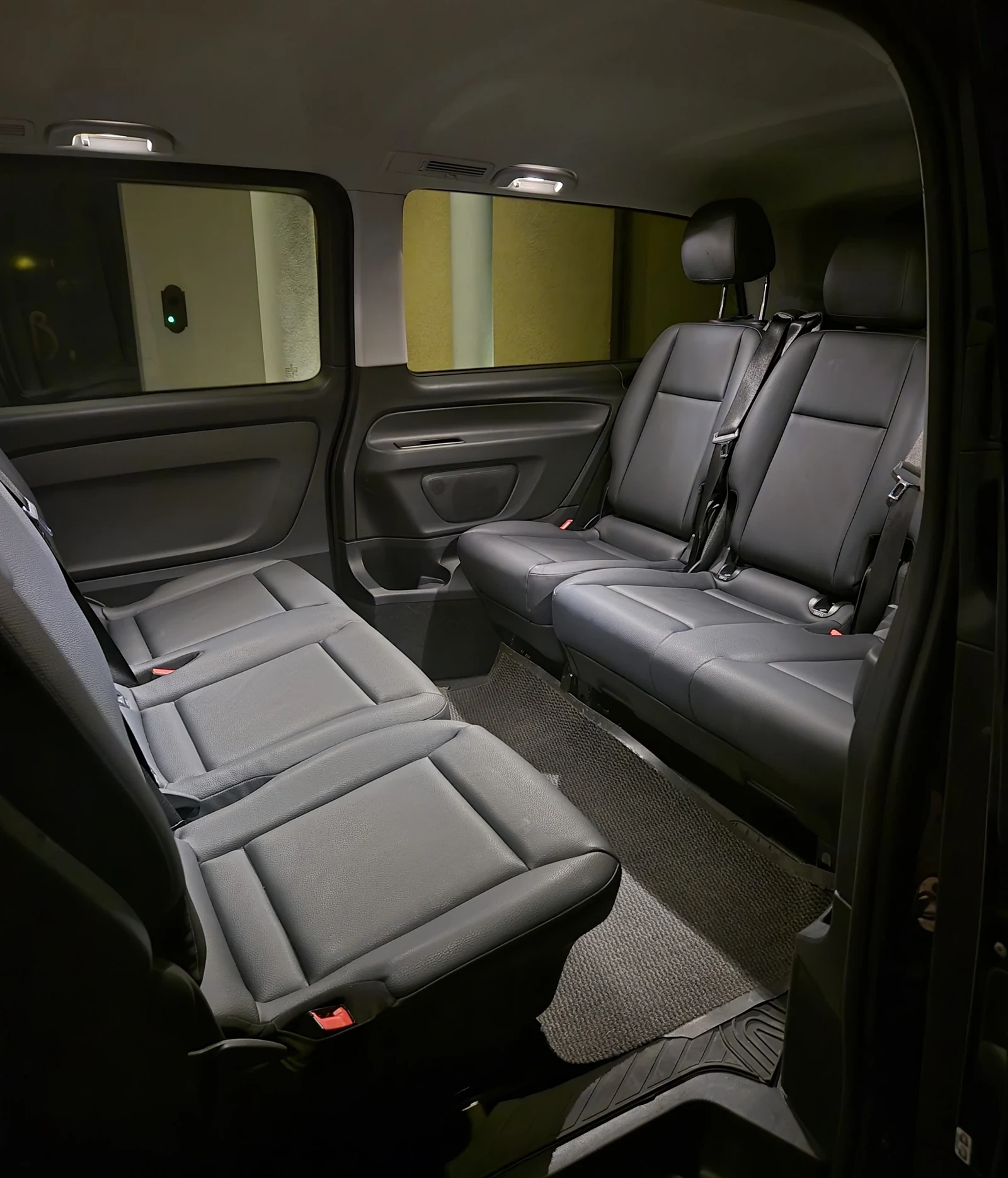 V-Class luxury leather interior